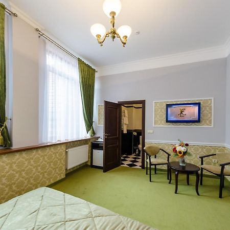 Franz Hotel&Restaurant ايفانو - فرانكيفسك المظهر الخارجي الصورة