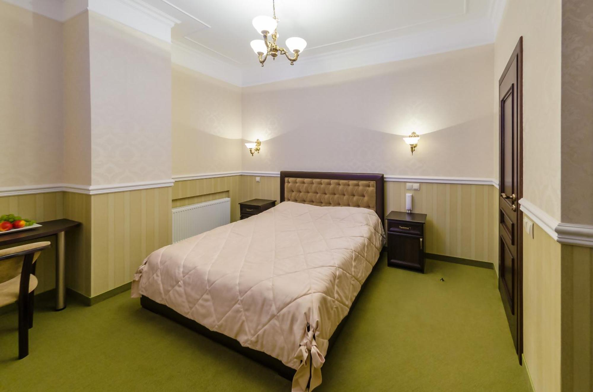 Franz Hotel&Restaurant ايفانو - فرانكيفسك المظهر الخارجي الصورة