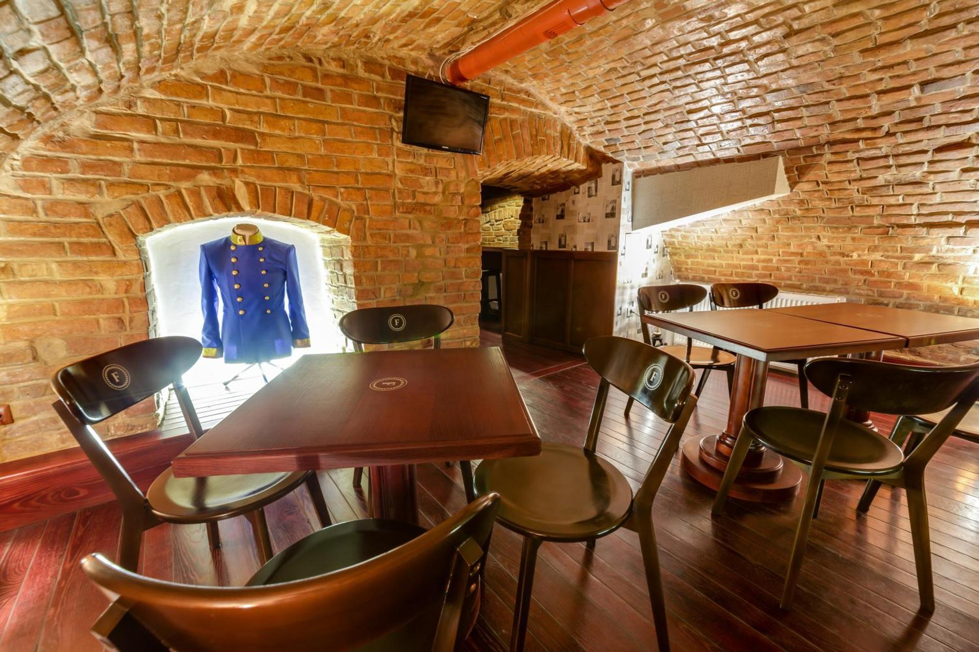 Franz Hotel&Restaurant ايفانو - فرانكيفسك المظهر الخارجي الصورة