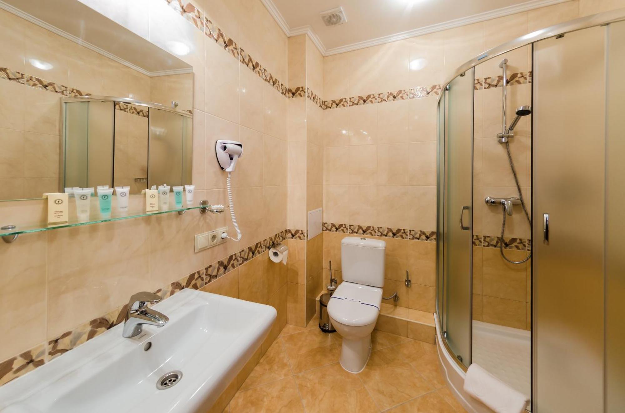 Franz Hotel&Restaurant ايفانو - فرانكيفسك الغرفة الصورة