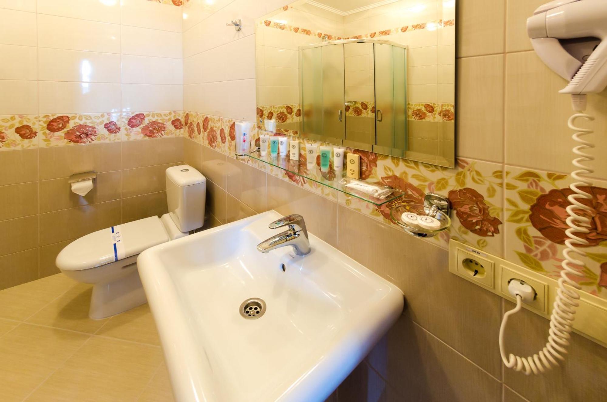 Franz Hotel&Restaurant ايفانو - فرانكيفسك الغرفة الصورة