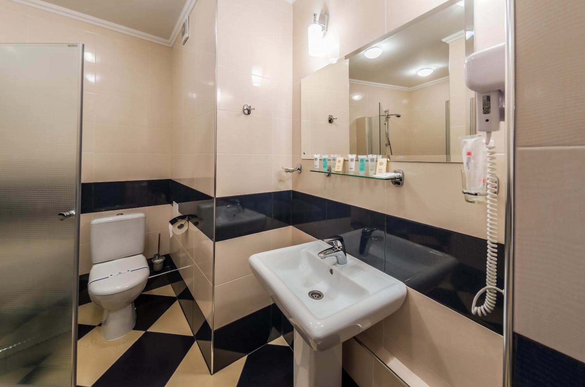 Franz Hotel&Restaurant ايفانو - فرانكيفسك الغرفة الصورة